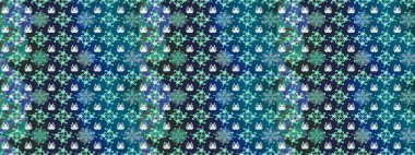 Çiçeksel çizim kalıbının yansıması. Vadinin mavi renkli çiçekleri.