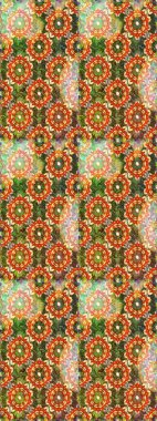 Kahverengi renkte desen. Kına dövmeli süs çiçekleri, altın çıkartmalar, mehndi ve yoga tasarımı, kartlar ve parmak izleri. Raster altın mehndi kusursuz desen.