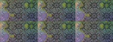 İşlemeli çiçekli, dikişsiz desen. Parmak izi, kumaş, duvar kâğıdı, tekstil için raster dokusu. Renkli grunge soyut arkaplanı Cologray ve yeşil çiçeklerle zenginleştirir.