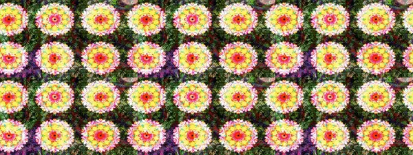 Suluboya çiçekli çiçek deseni. Sarı renkli Asya tekstili. Raster illüstrasyonu.