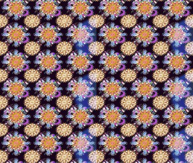 Siyah renkli bitkilerden oluşan parlak çiçekli çizim deseni.