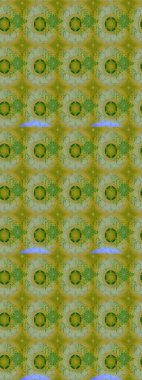 Raster çiçek desenleri çiziyor. Vadinin renkleri.