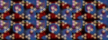 Çiçeksel çizim kalıbının yansıması. Vadinin mavi renkli çiçekleri.