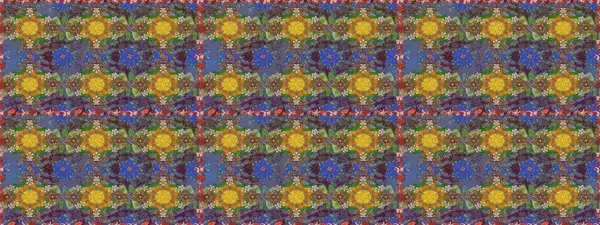 Yapraklı çiçekler ve kahverengi ve yeşil renklerde papatya çiçekleri. Kusursuz bir arka plan modeli. Raster - stok.