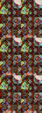 Küçük çiçekteki sevimli çiçek deseni. Soyut çiçek çizim kalıbı arka planı. Kahverengi, kırmızı ve gri renklerde. Raster deseni. Raster illüstrasyonu.