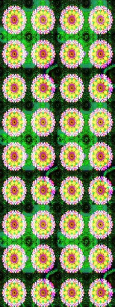 Çiçek kompozisyonu, el boyası, hassas şablon. Sevgililer günü ve tebrik kartı konsepti için şık bir davetiye. Üst manzara, yumuşak stil. Yeşil renkte manzaralı çiçek deseni.