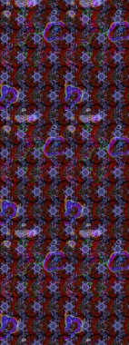 Çiçeksel çizim kalıbının yansıması. Vadinin çiçekleri kahverengi ve kırmızı renklerde.