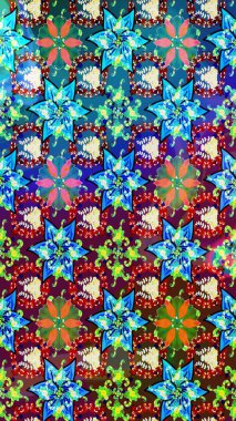 Sevgililer günü ve tebrik kartı konsepti için şık bir davetiye. Üst manzara, yumuşak stil. Çiçek kompozisyonu, el boyası, hassas şablon. Mavi renkte manzaralı çiçek deseni.