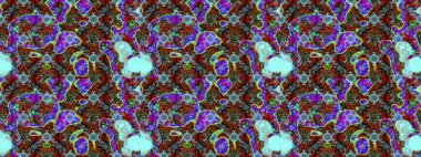 Raster çiçek desenleri çiziyor. Vadinin çiçekleri mavi ve kahverengi renklerde.