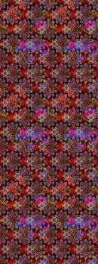 Suluboya elle çizilmiş çiçek desenli eskiz deseni. Parlak renkli fantezi çiçekleri, yapraklar, kahverengi ve siyah renkli tomurcuklar kahverengi ve siyah.