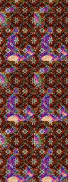 Kahverengi ve kırmızı renkte çiçekler. Küçük çiçekte sevimli çiçek deseni var..