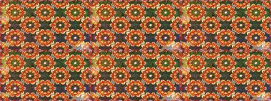 Noel, kar tanesi, yeni yıl. Kahverengi ve turuncu renklerde, altın elementlerle kusursuz klasik desen. Kahverengi ve turuncu renklerde altın desenli altın elementler.