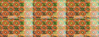 Barok tarzında altın çiçekli süs. Doku arka planında altın duvar kâğıdı. Kahverengi ve turuncu renklerde altın element. Damask kusursuz yinelenen arkaplan.