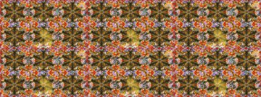 Altın antika ortaçağ dekoratifi, yaprakları ve kahverengi ve nötr renklerde altın desenli süslemeleri olan dikişsiz bir şablon. Kusursuz kraliyet lüksü, altın barok kumaş rengi..