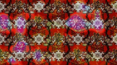 Kahverengi ve kırmızı renkte çiçekler. Küçük çiçekte sevimli çiçek deseni var..