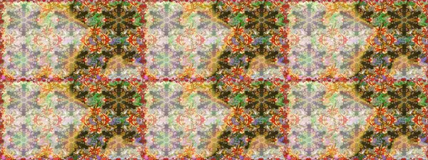 Tarafsız ve bej renklerde altın element. Lüks, kraliyet ve Viktorya dönemi konsepti. Süslü raster dekorasyonu. Tarafsız ve bej yerine altın rengi klasik barok çiçekli desenler..