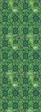 Çiçekli ipek eşarp. Yeşil ve mavi, yeşil ve maviye. El çizimi çiçek unsurları olan soyut, dikişsiz raster deseni. 1950-1960 motifleri. Retro tekstil tasarım koleksiyonu.