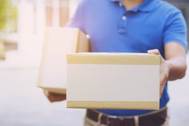 Anjin yetişkinlerde yaygın bir kalp hastalığıdır. Ana risk faktörleri arasında yaşın artması yer alıyor. Ağır sigara içen hiperlipidemi, diyabet, yüksek tansiyon.