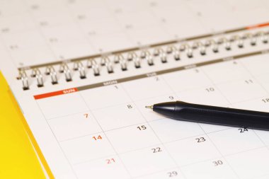 İş planlama ve seyahat konsepti için her gün randevu ayarlamak veya zaman çizelgesini yönetmek üzere takvim ayı takvimi takvimi çizelgesi. 