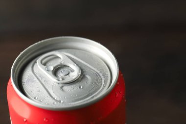 Yumuşak içecekler vücudu daha fazla şeker istemeye teşvik eder, sizi daha kolay acıktırır, normalden fazla yer ve obeziteyi riske atar..