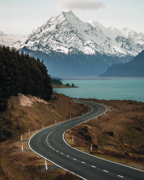 Scénická Klikatá Cesta Podél Jezera Pukaki Mount Cook National Park — Stock fotografie