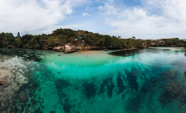 Waikuri Sumba Lagúna Indonéziában Körülvéve Sziklafal Erdő Egy Gyönyörű Paradicsom — Stock Fotó