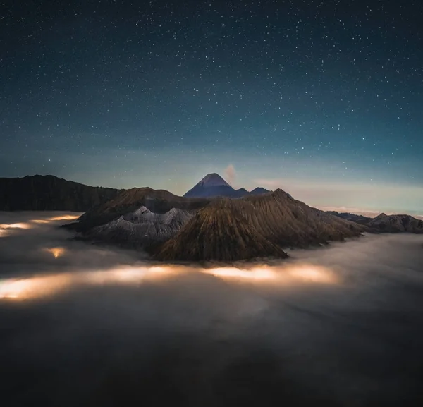 Droga Mleczna Przez Góry Bromo Jawa Wschodnia Indonezja — Zdjęcie stockowe