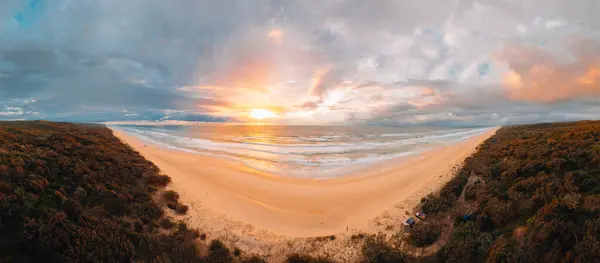 Высокоугольный Вид Воздуха Знаменитый Пляж Миль Острове Фрейзер Кгари Квинсленд Стоковое Фото