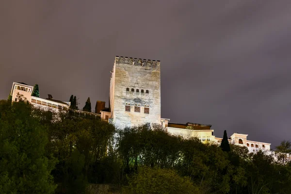 Vista Palácio Alhambra Iluminado Granada Espanha Noite — Fotografia de Stock