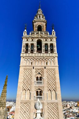 La Giralda, İspanya 'daki Sevilla Katedrali' nin çan kulesi..