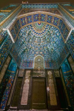 Gece Saint Petersburg Camii 'nde. 1913 yılında açıldığında Avrupa 'nın Türkiye dışındaki en büyük camiiydi..