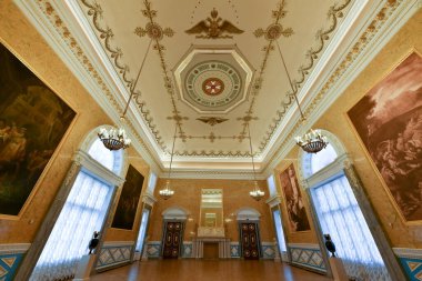 Saint Petersburg, Rusya - 26 Aralık 2021: Saint Petersburg, Rusya 'daki Saint Michael Kalesi tarihi binası.