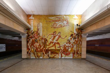 Saint Petersburg, Rusya - 24 Aralık 2021: Saint Petersburg, Rusya, Avrupa 'daki Sportivnaya Metro İstasyonu' nun güzel iç kesimi