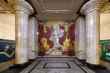 Saint Petersburg, Rusya - 24 Aralık 2021: Saint Petersburg, Rusya, Avrupa 'daki Avtovo Metro İstasyonu' nun güzel iç kesimi
