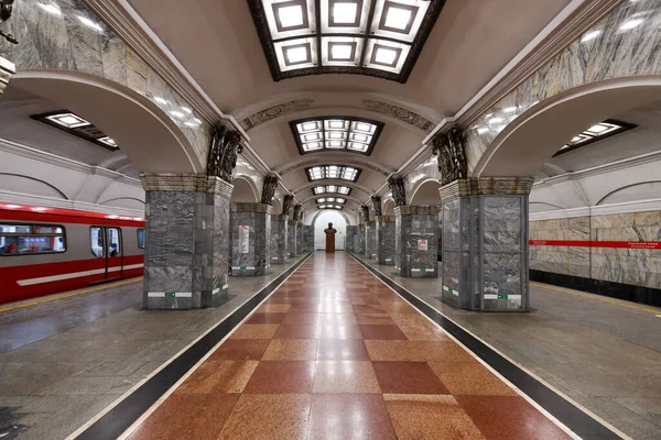 Saint Pétersbourg Russie Déc 2021 Intérieur Station Métro Kirovskiy Zavod — Photo