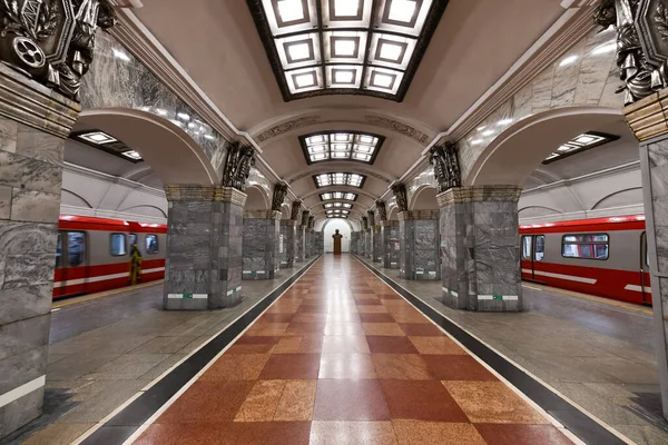 Sankt Petersburg Rosja Grudnia 2021 Wnętrze Stacji Metra Kirovskiy Zavod — Zdjęcie stockowe