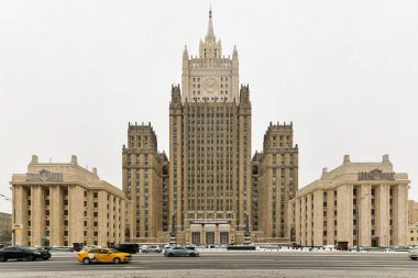 Moskova, Rusya - 22 Ocak 2022: Rusya Federasyonu Dışişleri Bakanlığı Smolenskaya Meydanı Moskova, Rusya.