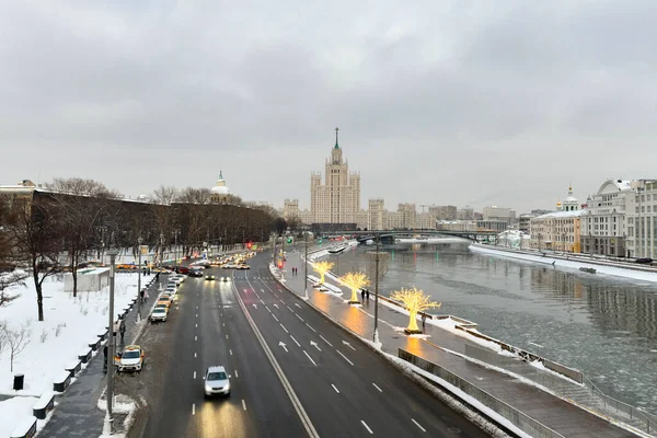 Mrakodrap Nábřeží Kotelnicheskaya Panoramatický Zimní Výhled Řeku Moskvu Historická Budova — Stock fotografie