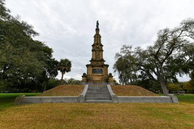 Savannah Georgia 'daki Forsyth Park' ta bulunan İç Savaş Konfederasyonu Heykeli