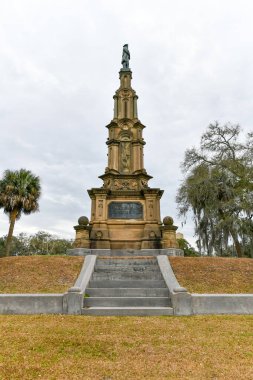 Savannah Georgia 'daki Forsyth Park' ta bulunan İç Savaş Konfederasyonu Heykeli