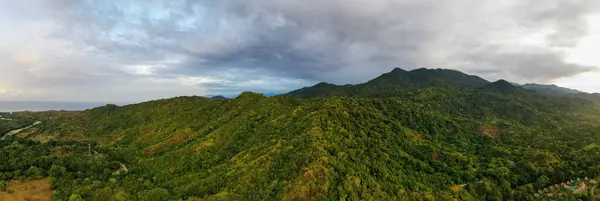 Vista Aérea Natureza Colinas Santa Marta Pelo Parque Nacional Tayrona — Fotografia de Stock
