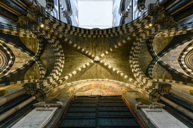 Cenova, İtalya 'daki Saint Lawrence Katedrali (Cattedrale di San Lorenzo).