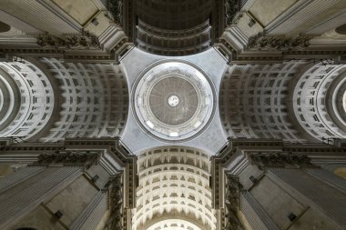 Cenova, İtalya - 31 Temmuz 2022: Carignano, Cenova, İtalya 'da Santa Maria Assunta Bazilikası.