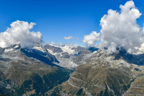 İsviçre Grand Tour and the Matterhorn by Rothorn in Zermatt, İsviçre.