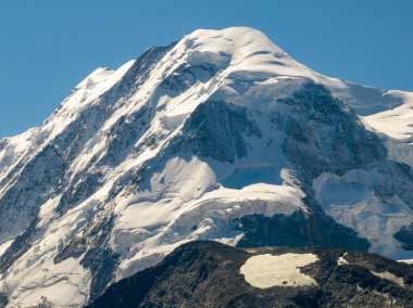 İsviçre Grand Tour ve İsviçre 'nin Zermatt şehrinde Matterhorn..