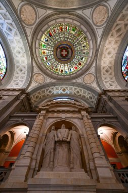 Bern, İsviçre - 11 Ağustos 2022: İsviçre 'nin Bern kentinde İsviçre Konfederasyonu parlamento binası.