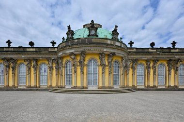 Sanssouci Sarayı, Büyük Frederick 'in eski yaz sarayı, Prusya Kralı, Potsdam' da, Berlin yakınlarında.