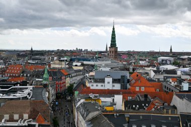 Kopenhag, Danimarka - 17 Haziran 2023: Danimarka 'nın Kopenhag şehrinin panoramik manzarası.