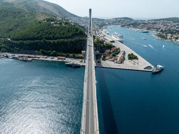 stock image Panorama of impressive Franjo Tudjman bridge and blue lagoon with harbor of Dubrovnik in Dubrovnik, Dubrovnik-Neretva County, Croatia, Europe.