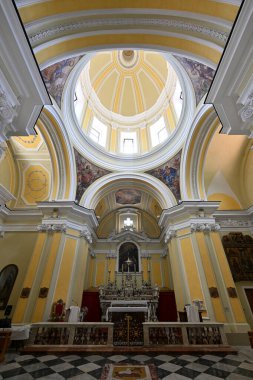 Vietri Konsolosu Mare, İtalya - 5 Ağustos 2023: Vietri sul Mare 'deki St. John Katedrali